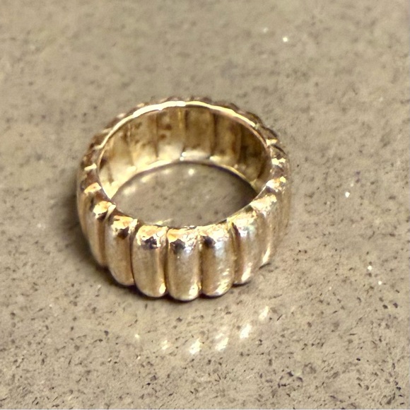 CHARLOTTE BOLD RING - Picture 12 of 13